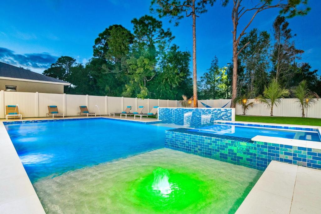 Blue Diamond Beach Home photo 4
