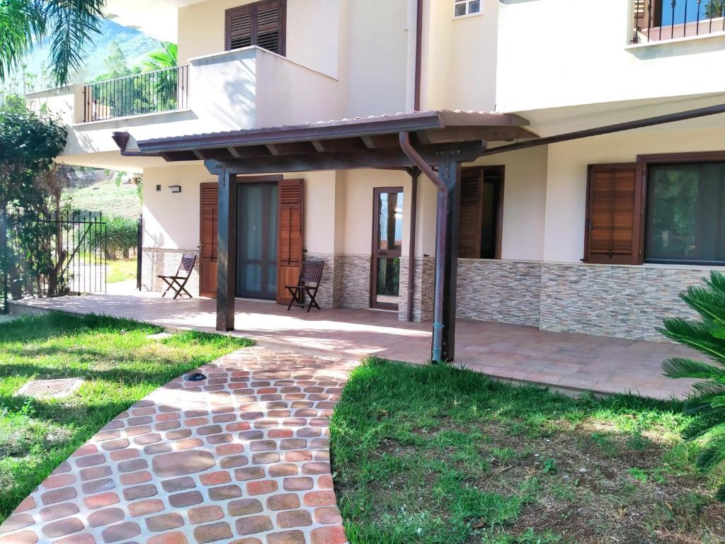 Alvarado - Your Home in Sicily photo 4