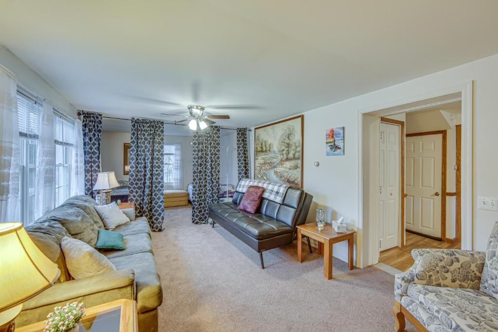 Hunters Dutch Country Paradise on 60-Acre Farm! photo 4