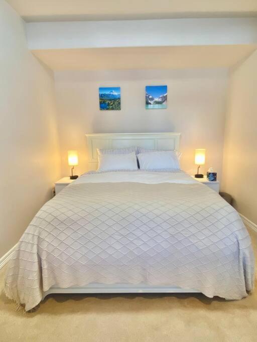Cozy 2BR Midpoint to Seattle, Mt.Rainer & Tacoma image
