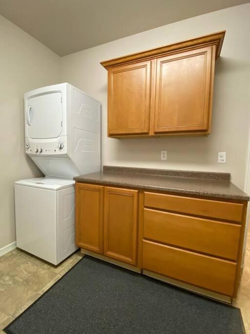 Cozy 2BR Midpoint to Seattle, Mt.Rainer & Tacoma photo 2