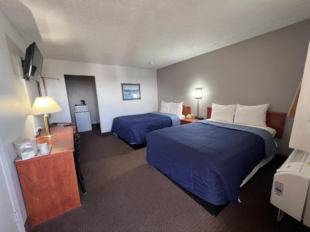 Regency Inn and Suites image