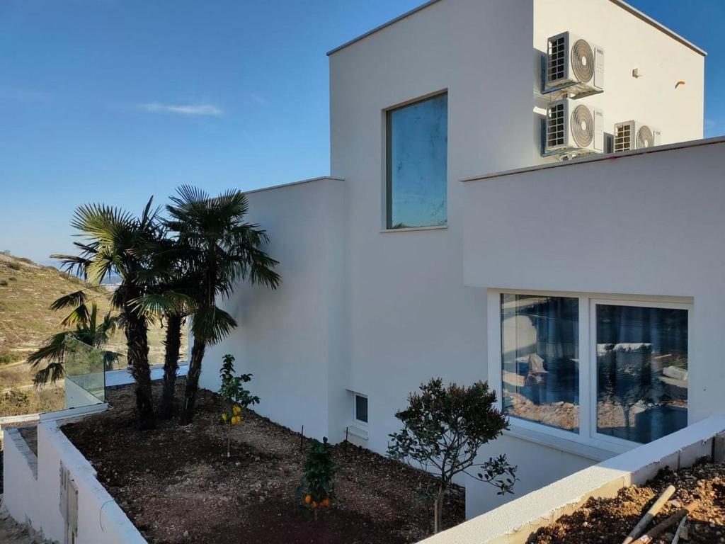 Luxury villa with a swimming pool Seget Donji, Trogir - 22094 photo 1