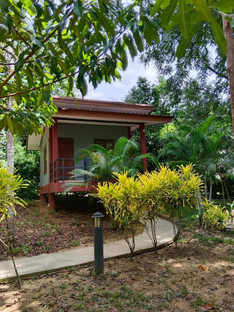 Khao Sok River & Jungle Bungalow photo 4