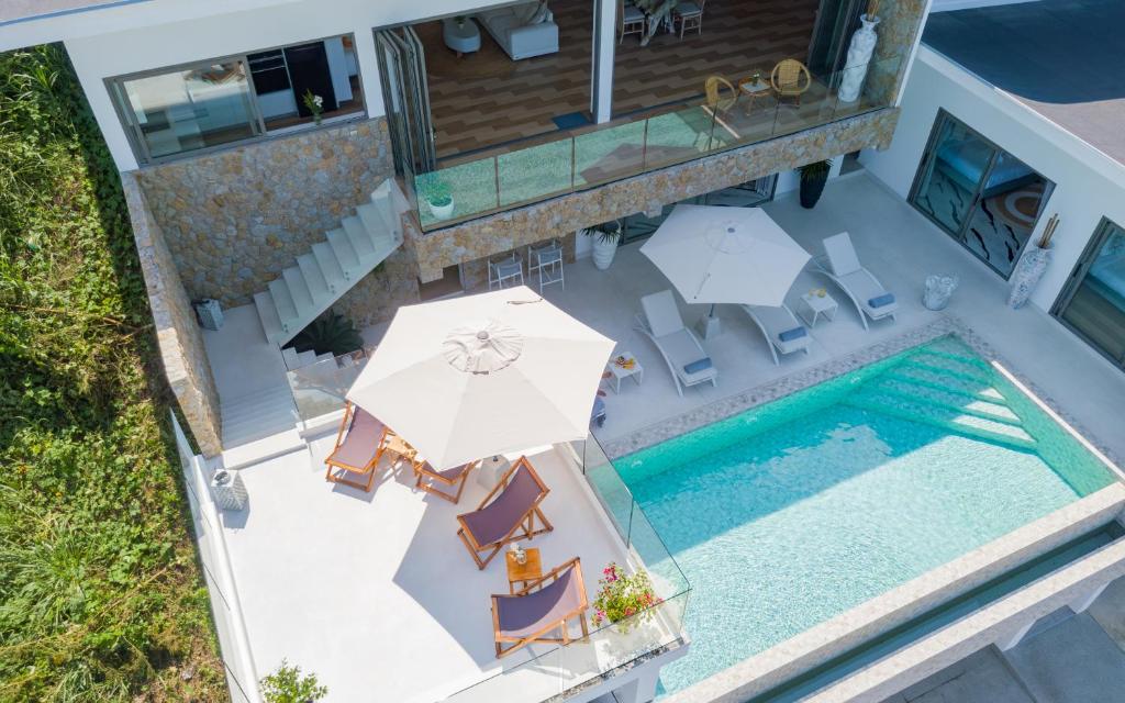Luxury 5 bedroom oceanview villa in Bophut with Staff photo 3