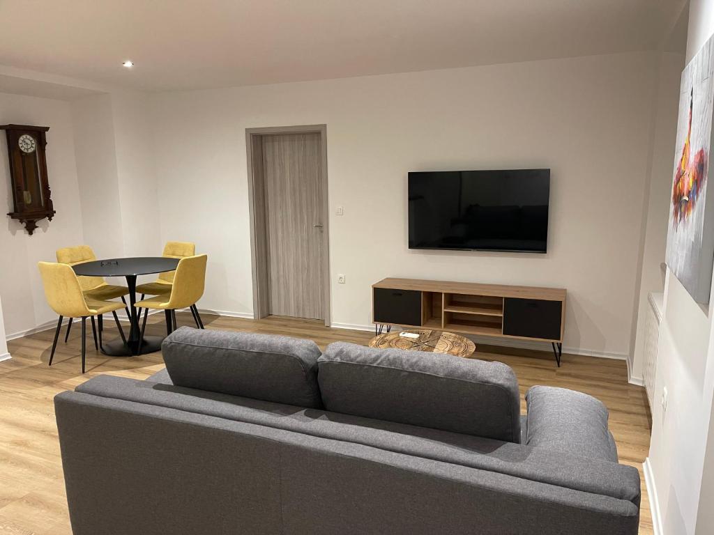 Villa Ariya Luxury Apartments Celje photo 4