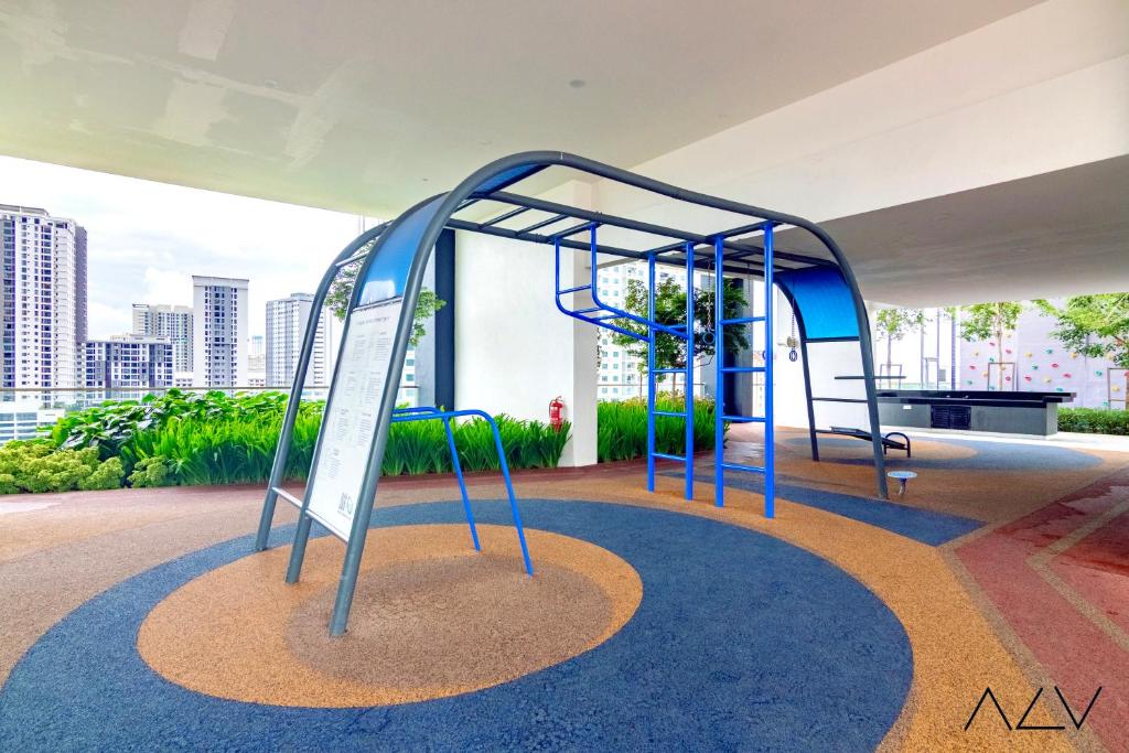 Urban Suites, Spectre Collection by Stellar ALV 
