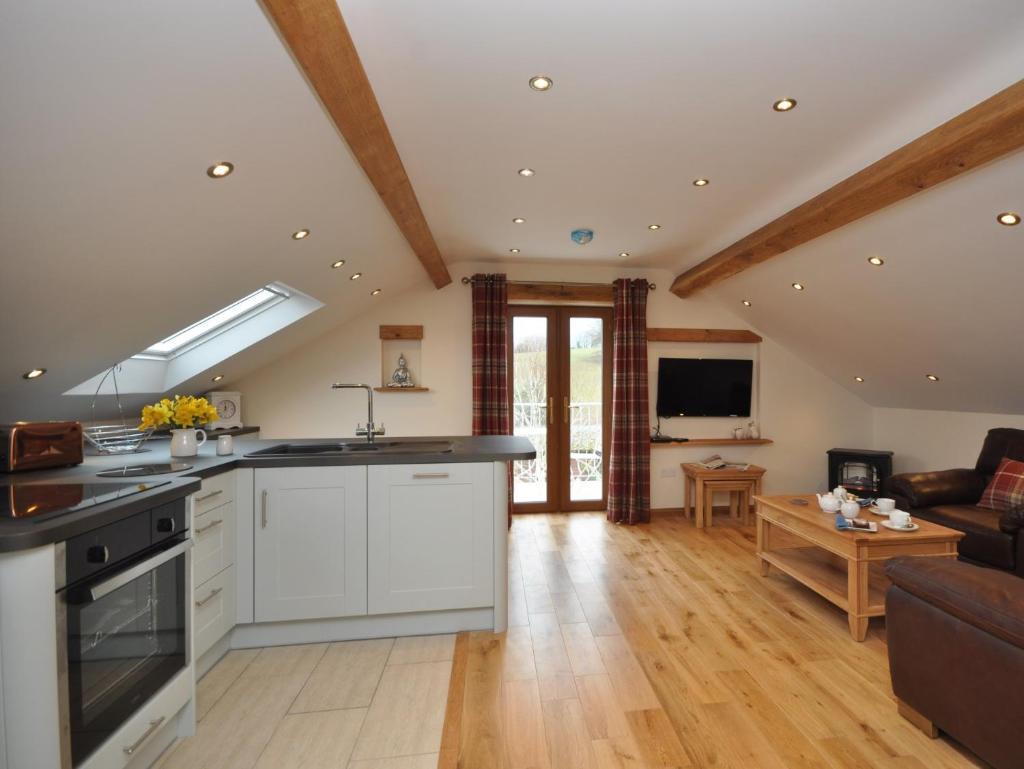 1 Bed in Abergavenny 58309 photo 2