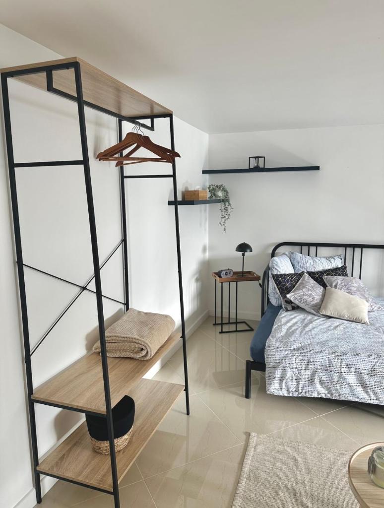 Petite Maison studio tout confort cosy Givors autoroute et gare photo 2