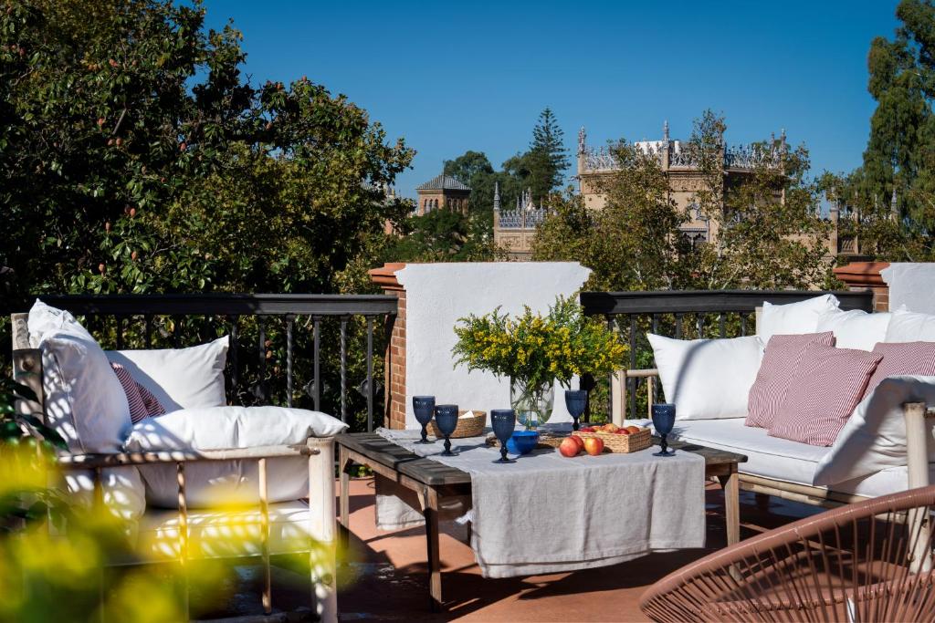 Villa Alfonso, Restored Palace House with gardens and Monuments Views photo 2