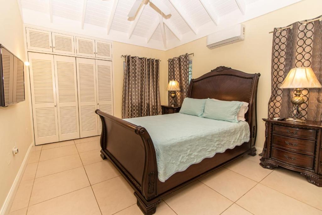 DreamVilla Richmond Estates I Heart JA photo 1