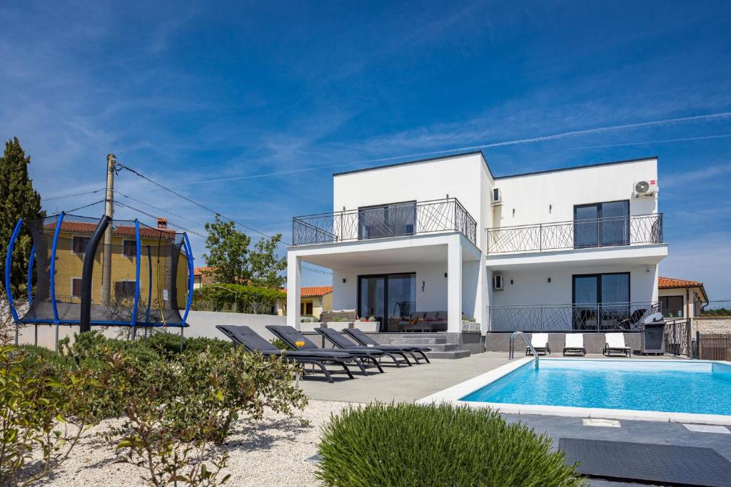 Villa Angie in Central Istria with private Pool for 10 persons photo 4