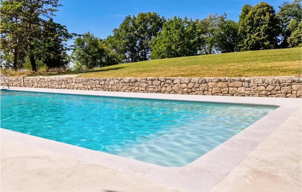Amazing Home In Tombeboeuf With Private Swimming Pool, Can Be Inside Or Outside photo 2