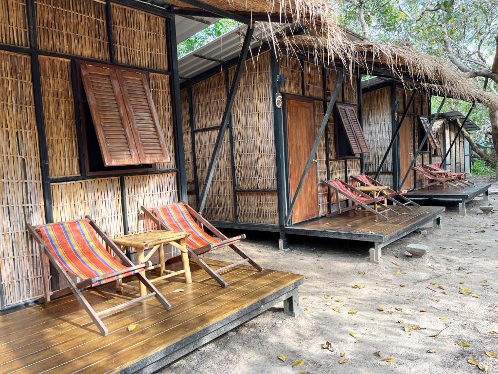 Little Hut photo 3