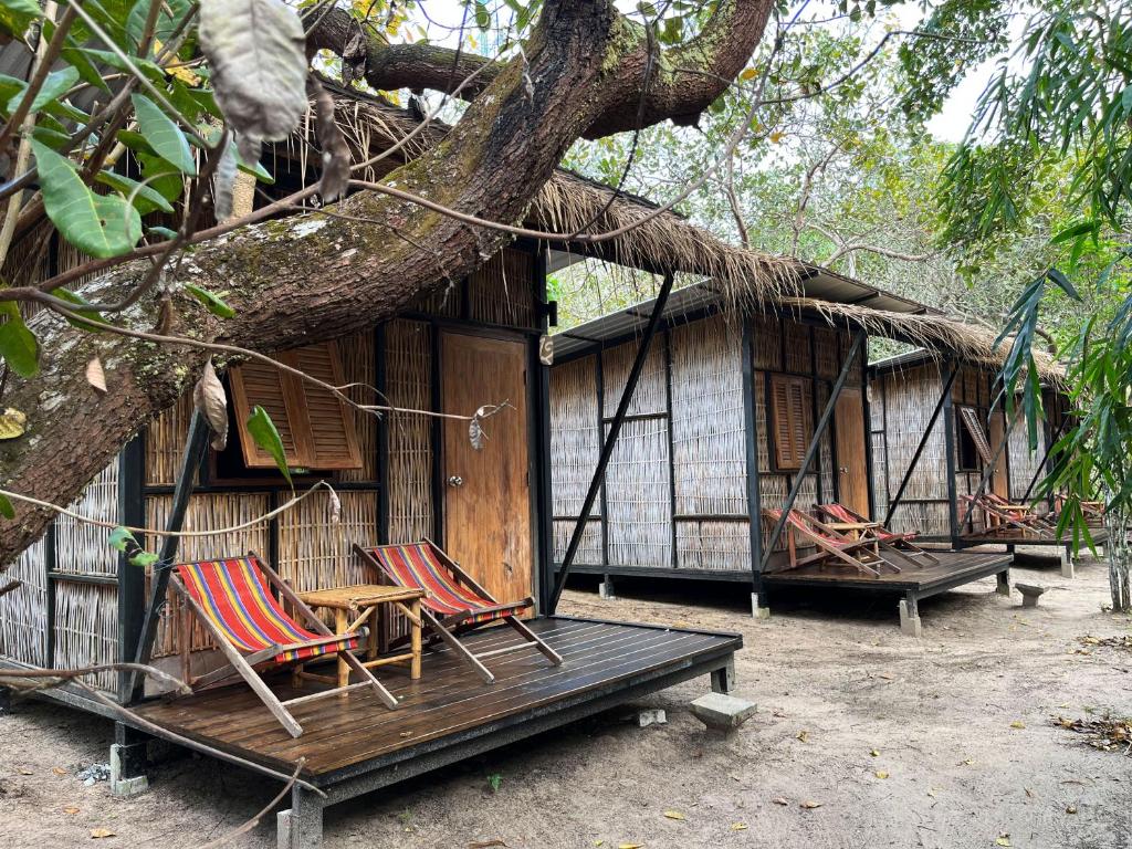 Little Hut photo 1
