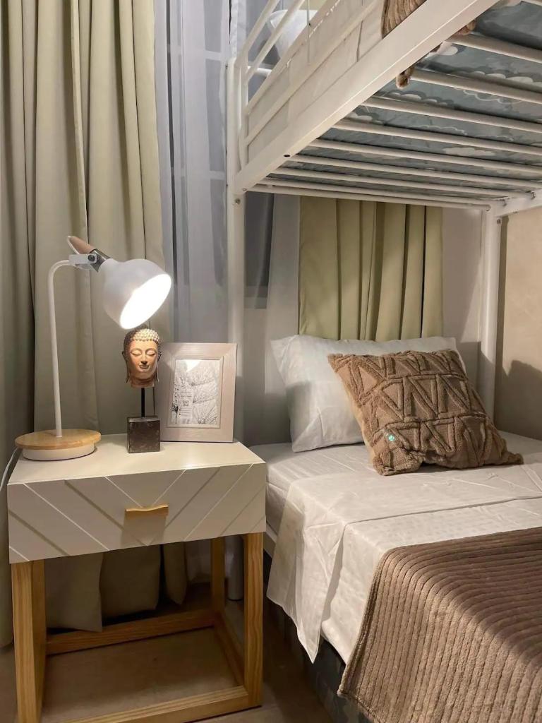 Japandi-Filipino Home 2-Bedrooms with Parking photo 2