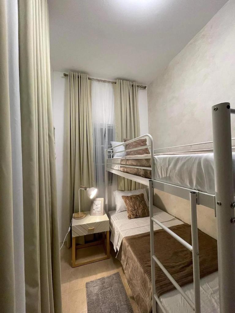 Japandi-Filipino Home 2-Bedrooms with Parking photo 3