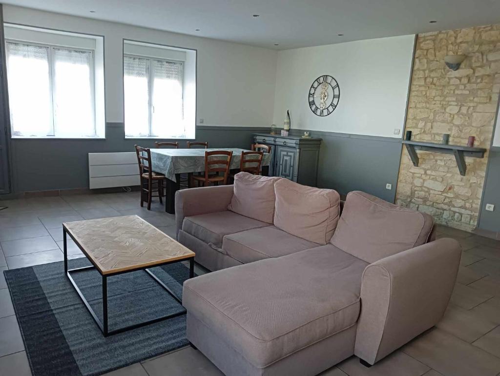 Maison montierchaume photo 3