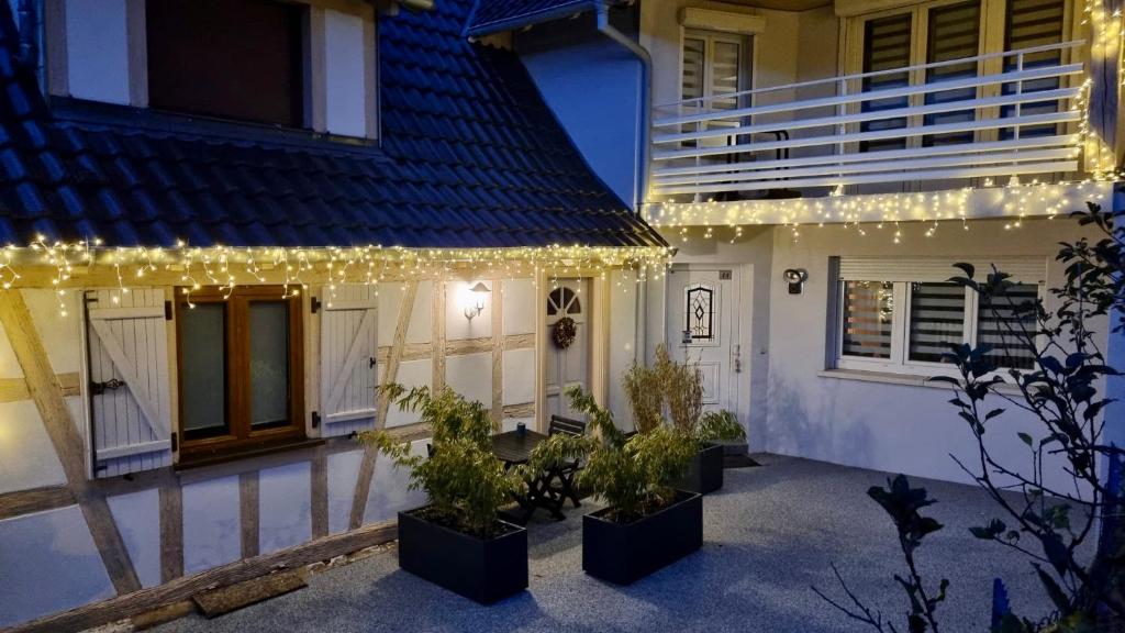 S'Hiesele petite maison alsacienne typique photo 1