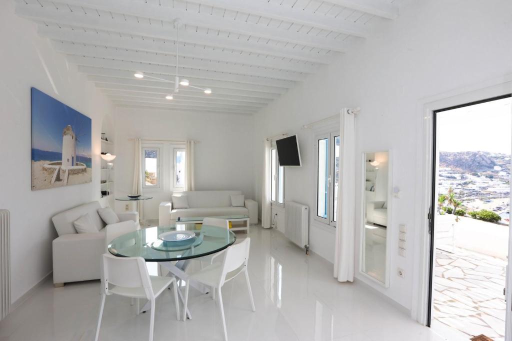 Adikri Villas & Suites - Tap to explore photos