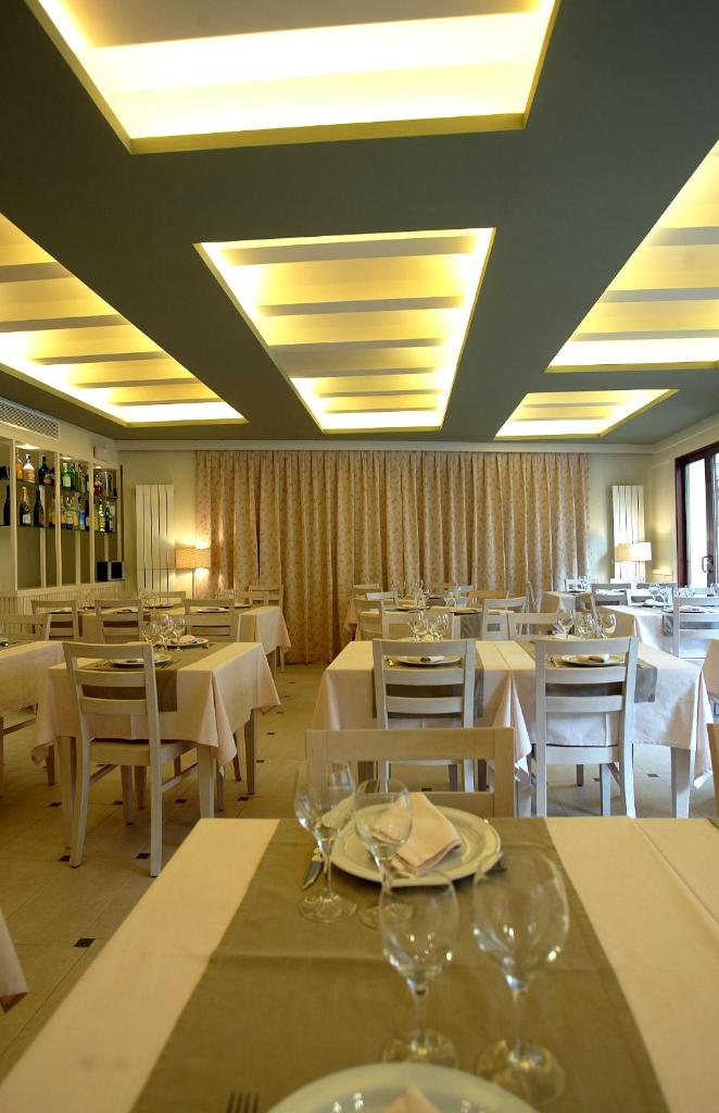 Hotel La Fonda Moreno photo 1