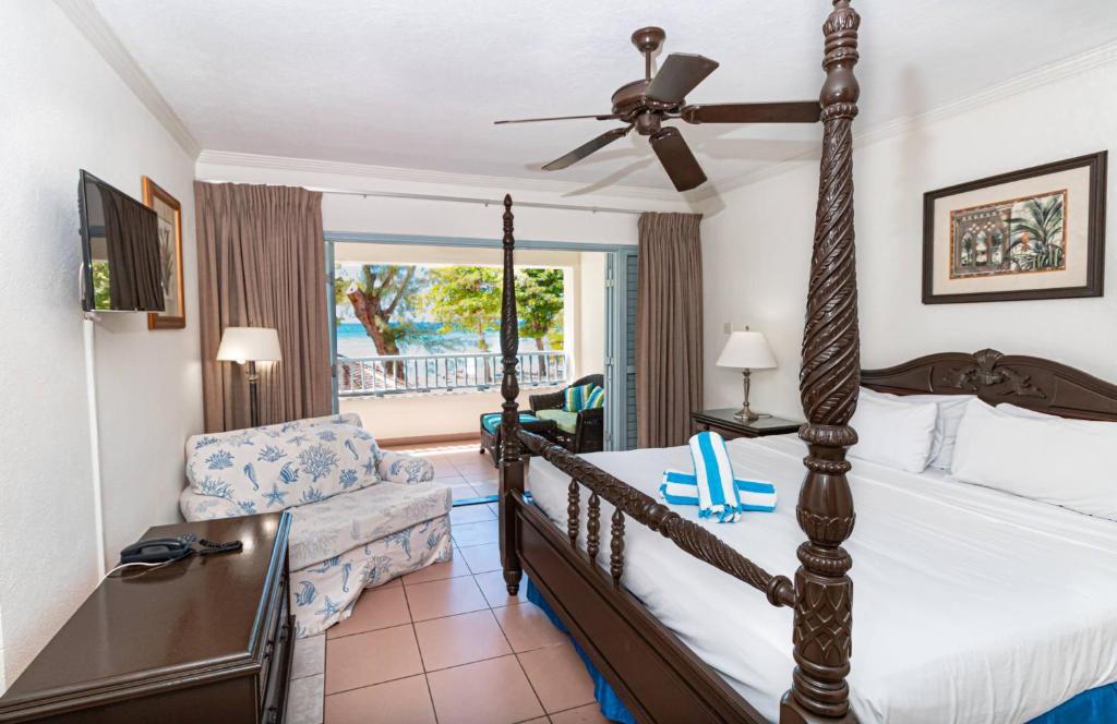 Savannah Beach Club Hotel & Spa photo 2