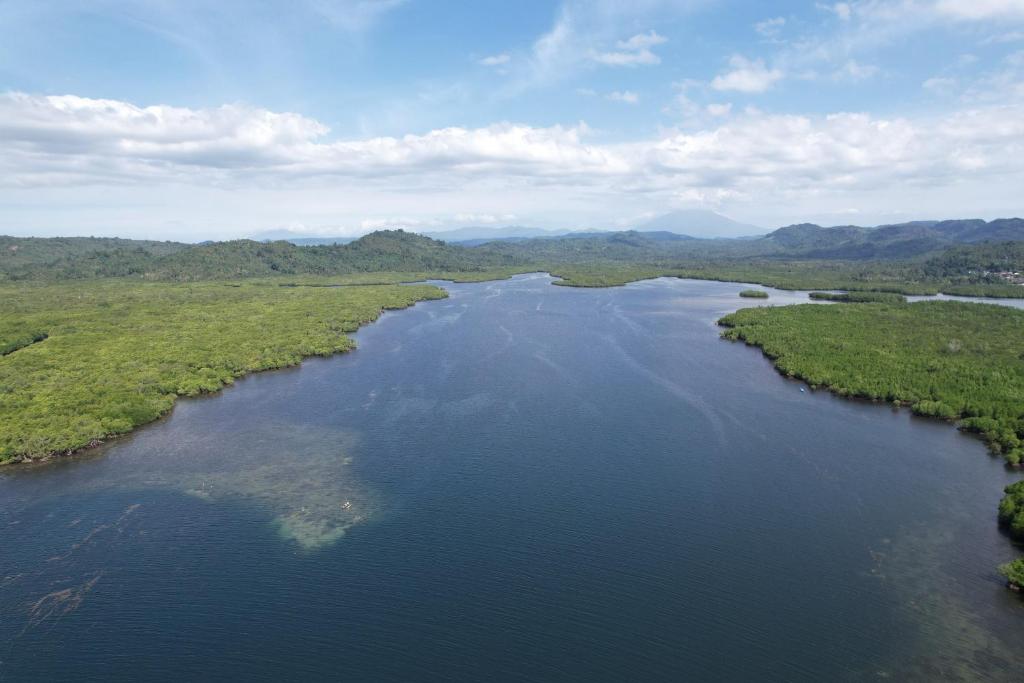 Pondok Wisata terapung desa Palaes photo 3
