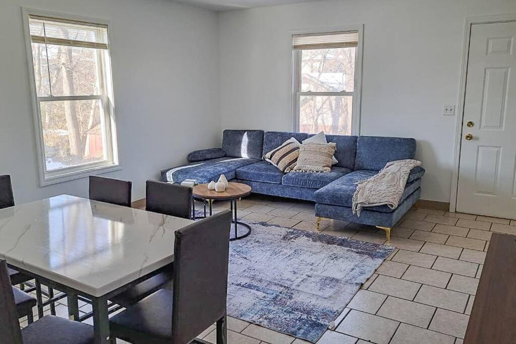 Comfort & Cozy 3/2 in Macomb, IL image