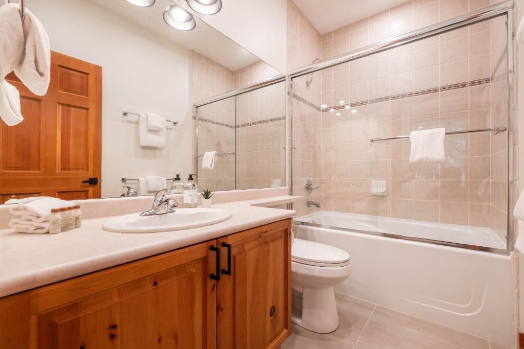 Granite Court by Outpost Whistler photo 3