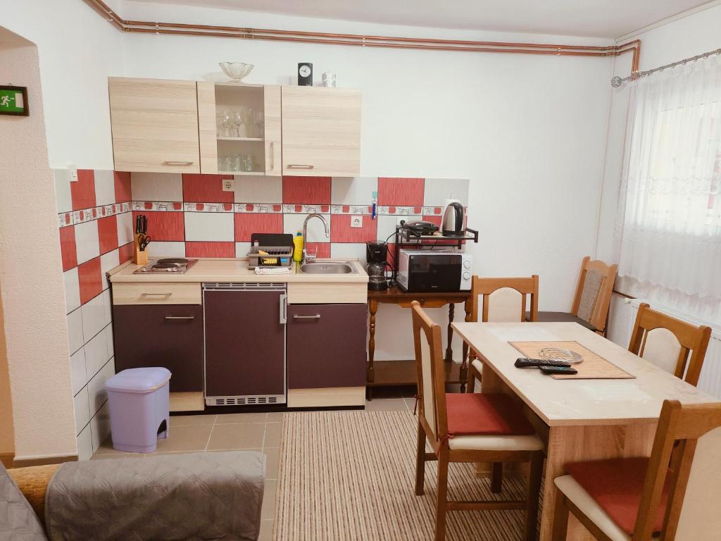 Apartment Tina Gračac photo 2