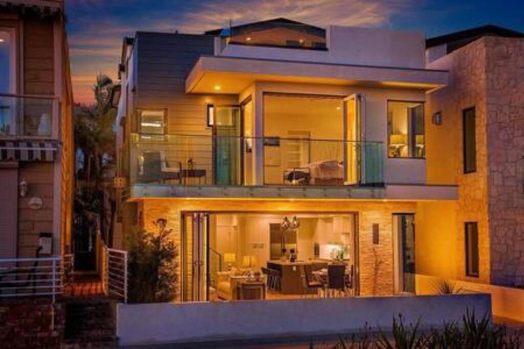 Oceanfront Luxury, Incredible Views and Sunsets image