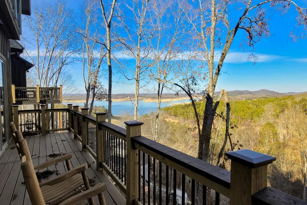 Serenity at Lake Haven photo 1