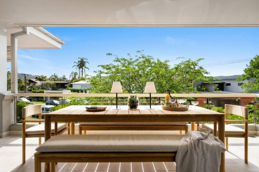 Designer Retreat Meets Vibrant Beachside Living photo 1
