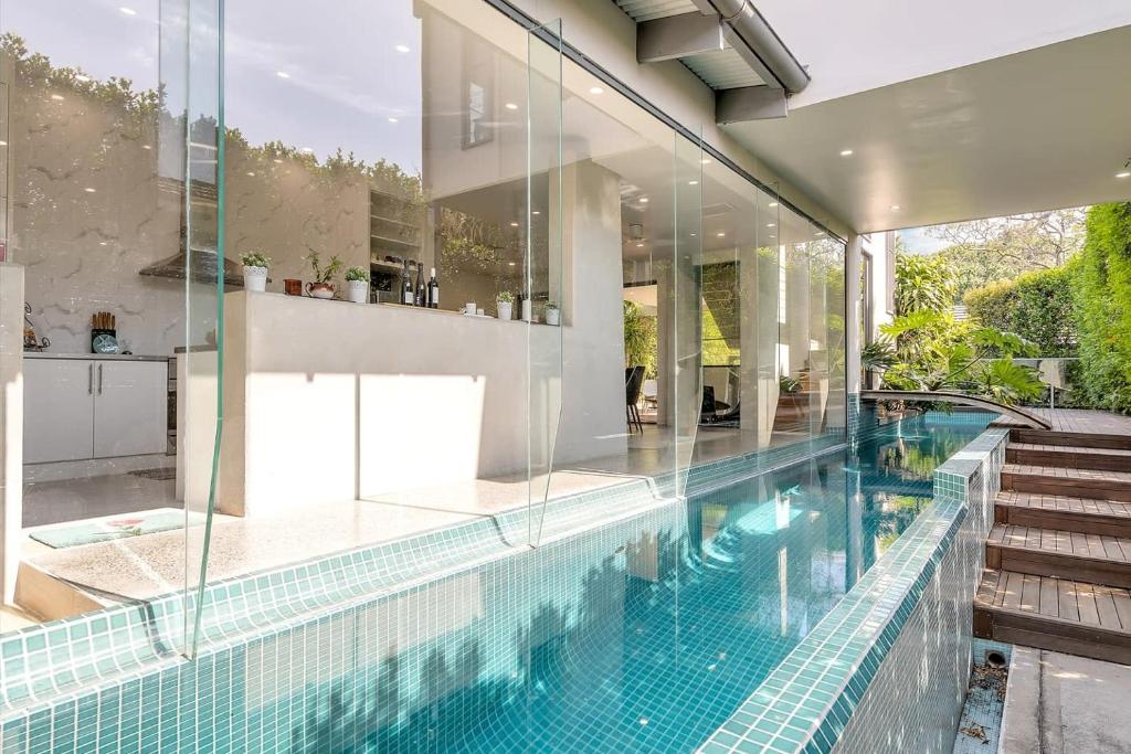 Picture Perfect Masterpiece In Exclusive Mosman photo 4