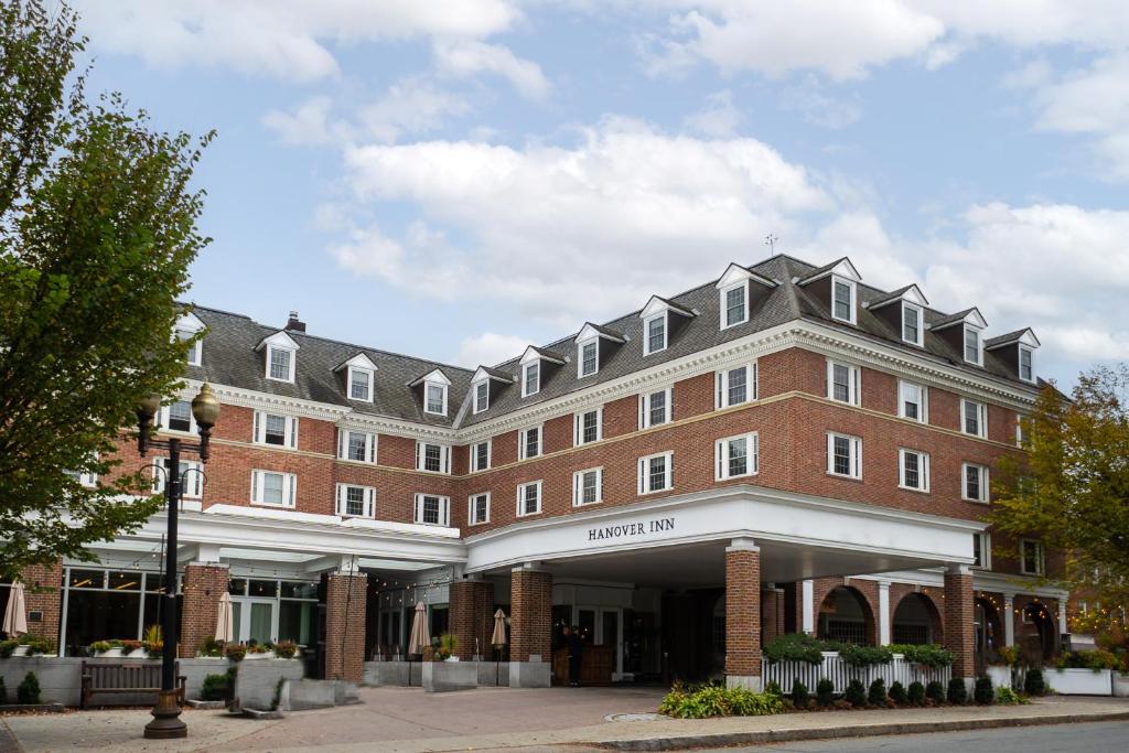 Hanover Inn Dartmouth image