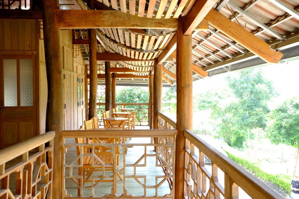 Vân Hồ Ecolodge