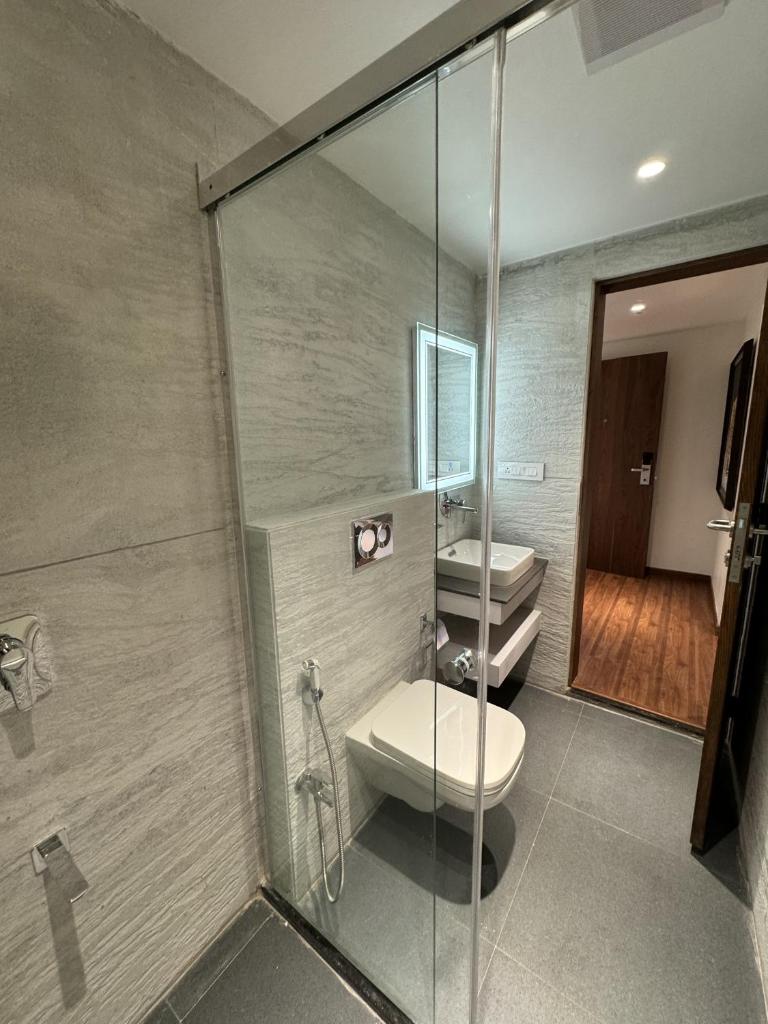 Sky Suites By The Lazy Host photo 3