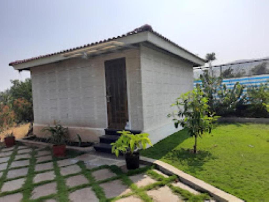 Farm House,Palm Castle , Savarde photo 2
