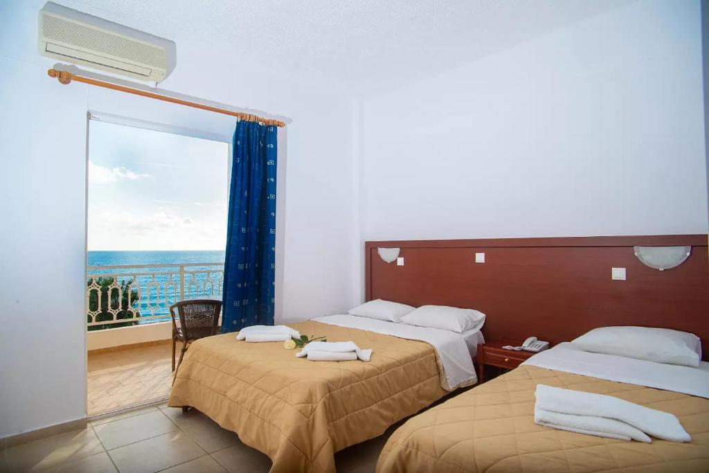 Poseidon Beach Hotel photo 2