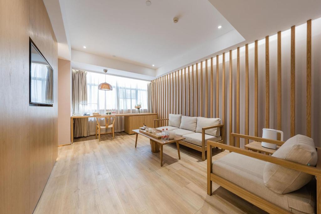 Atour X Hotel Wuxi New Zone Gelunbu Plaza photo 3