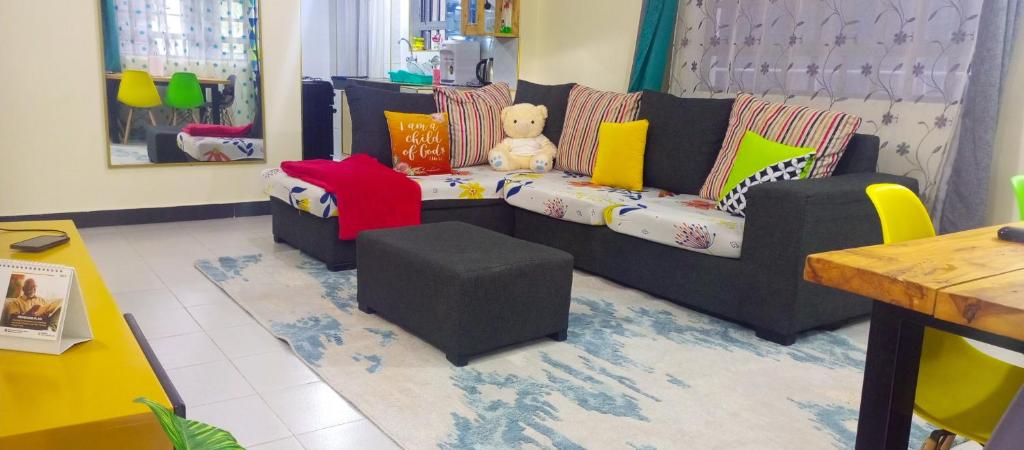 Spacious Apartment overlooking the Hills photo 1