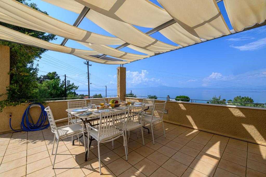 Mani Tower Villa photo 2