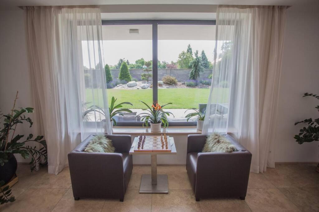 Luxury villa near Prague with pool and tennis court photo 1