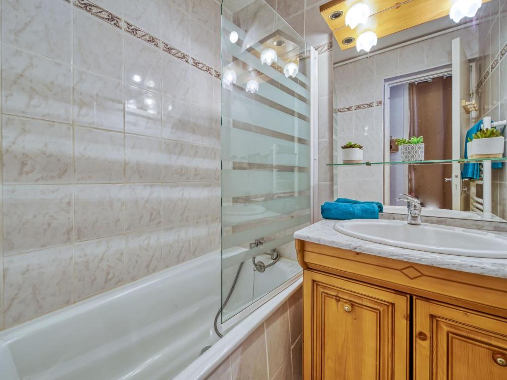 Apartment Lunik Orion-50 by Interhome photo 3