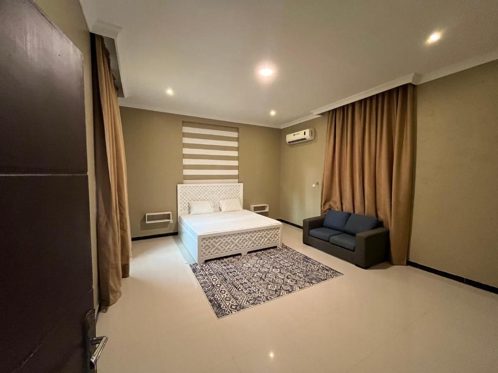 King bed room in Salalah Social club photo 1