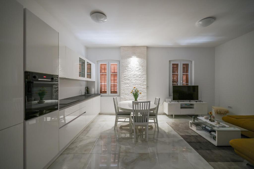 M&D Old Town Zadar Luxury Apartment photo 4
