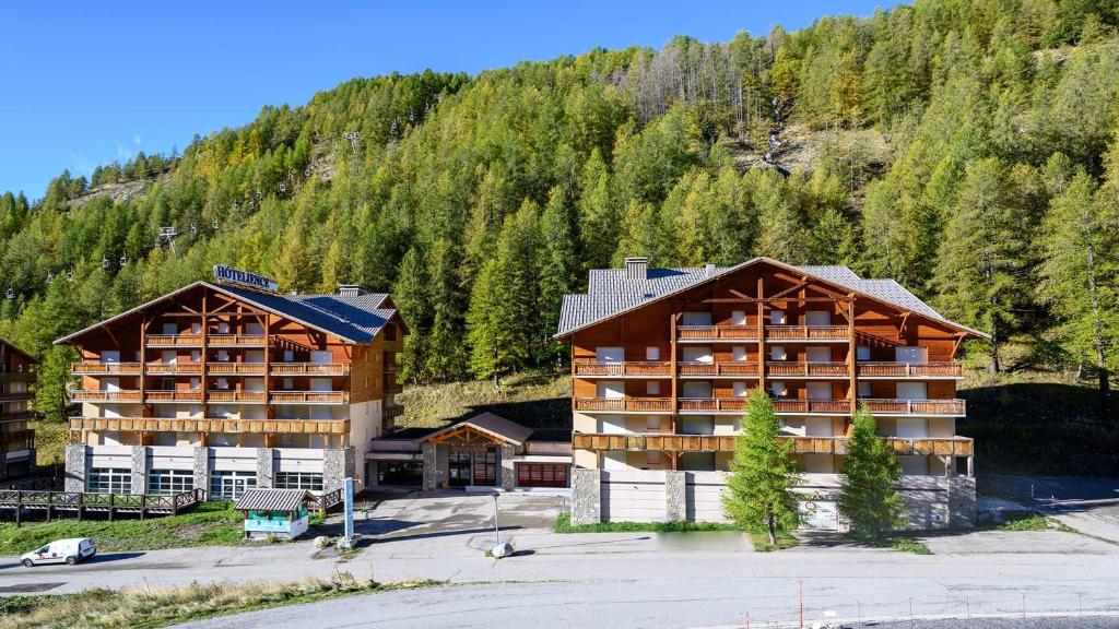 Chalets du Verdon 2204 Appt ski au pied 6 pers