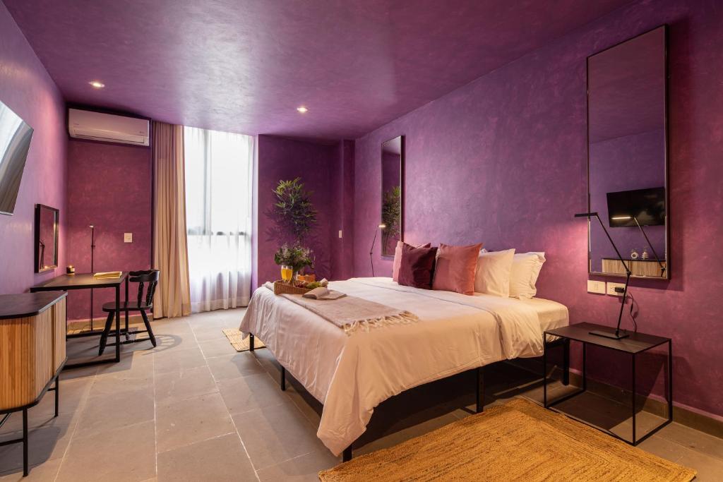 Colorful & Lively Centro Gem 5BR, Rooftop Patio photo 1