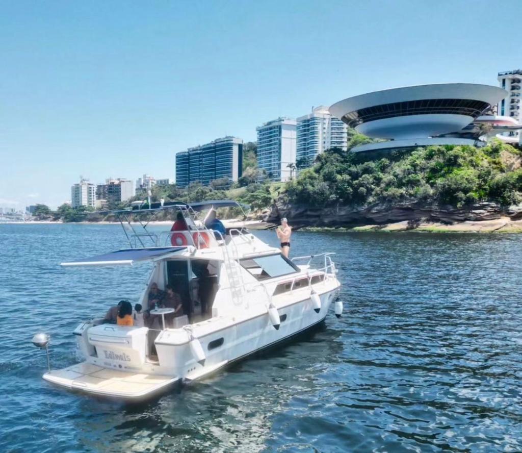 Passeios Privativos de Lancha RJ photo 4