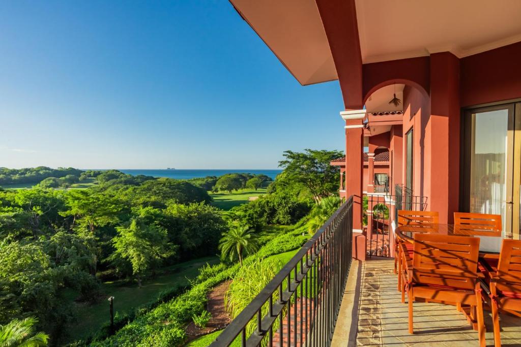 Bougainvillea 2306 - Luxury Condo Reserva Conchal photo 2